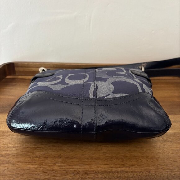 Coach Moto Optic Metallic Navy Signature Patent Leather Chain Duffle Shoulder - Picture 7 of 10